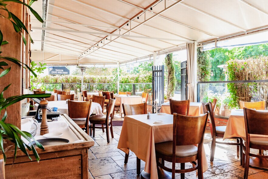 Amici 2 - 11970 Montana Ave