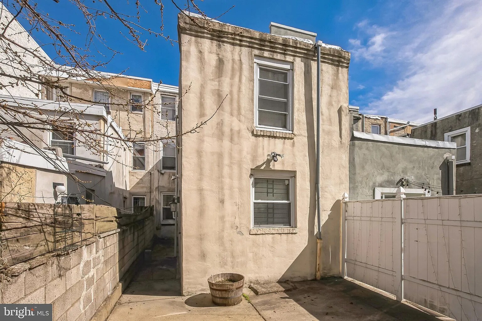 Building Photo - 1124 S 15th St