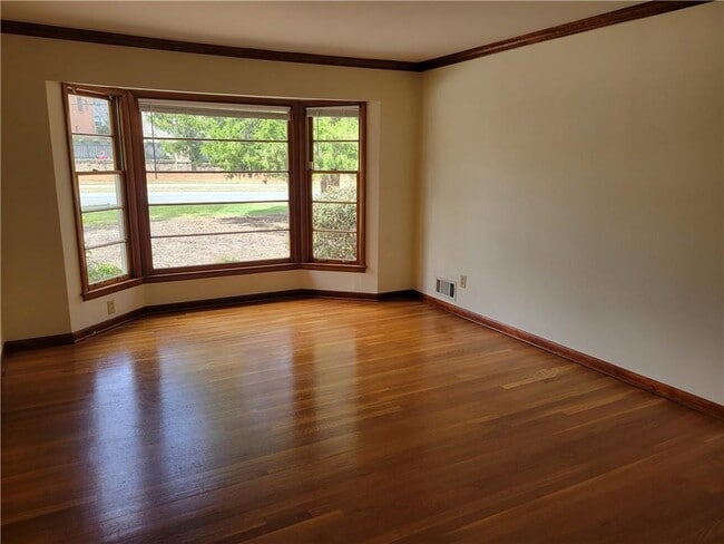 Building Photo - 3009 Caldwell Rd NE