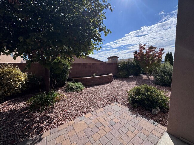 Building Photo - 1504 Barbaro Dr SE