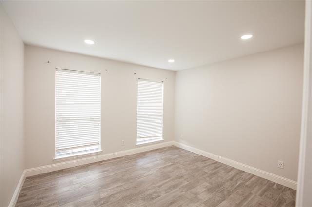 Building Photo - 9900 Presthope Dr