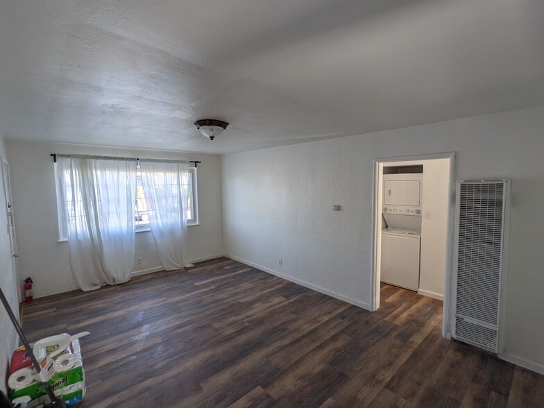 Building Photo - 4300 Market St