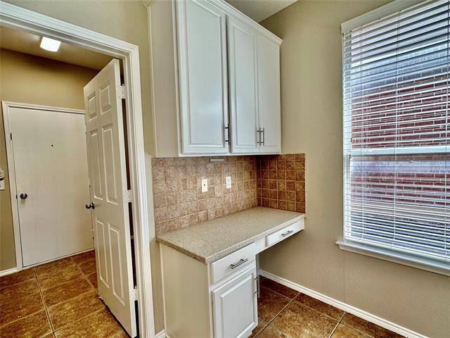 Building Photo - 4512 Vista Meadows Dr