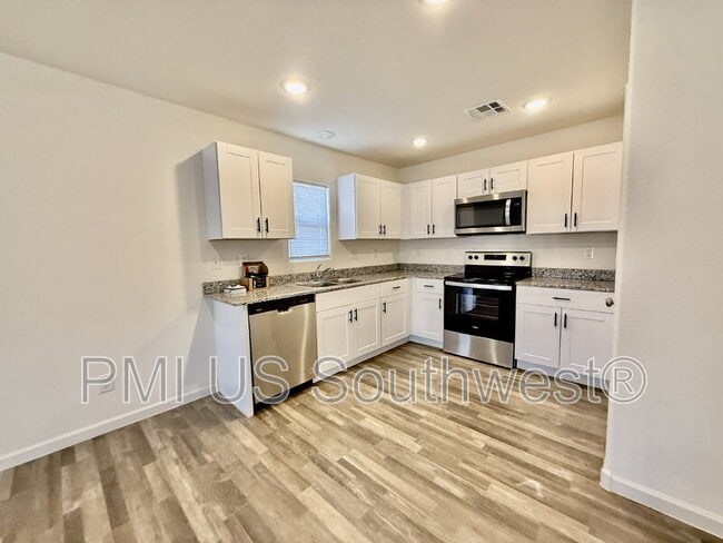 Building Photo - 2167 Cottonwood Crk Cir