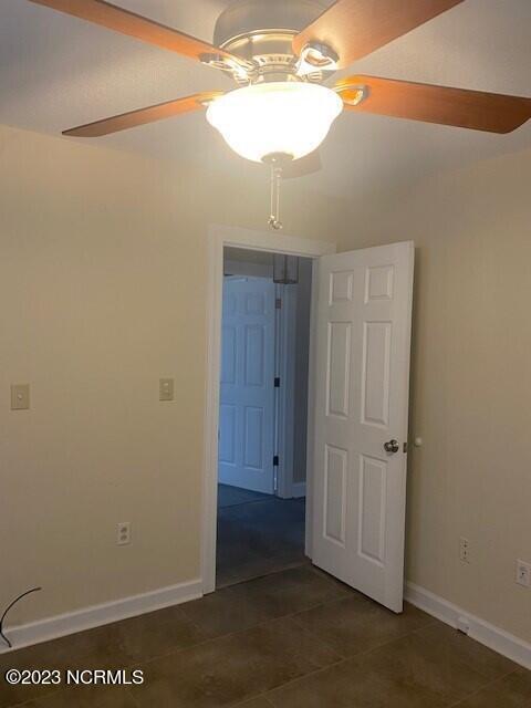 Building Photo - 6433 Country Club Dr