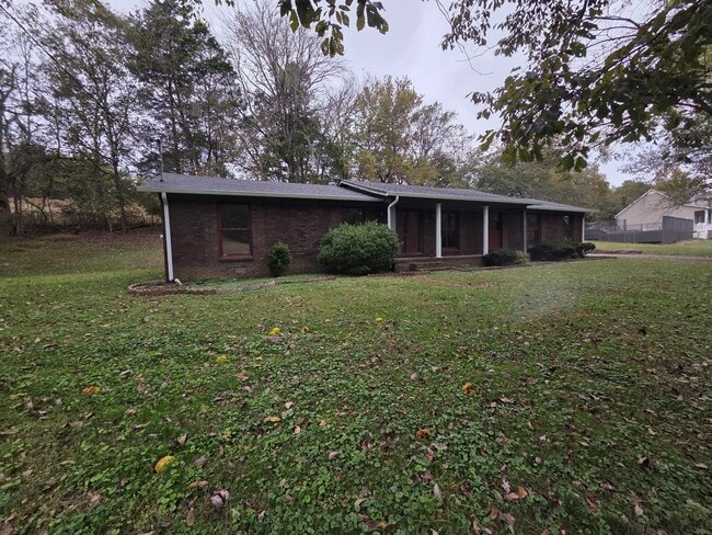Building Photo - Charming 3BR/2BA Home in Woodbury!
