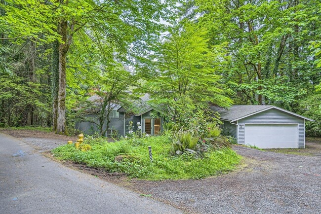 Building Photo - Available NOW! Waterfront >> Newly Remodel...