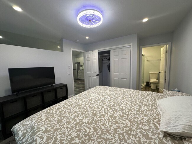 Building Photo - Stunning 1+1 ADU in Agoura Hills