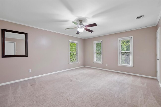 Building Photo - Beautiful 3 Bedroom Home in North Chesterf...