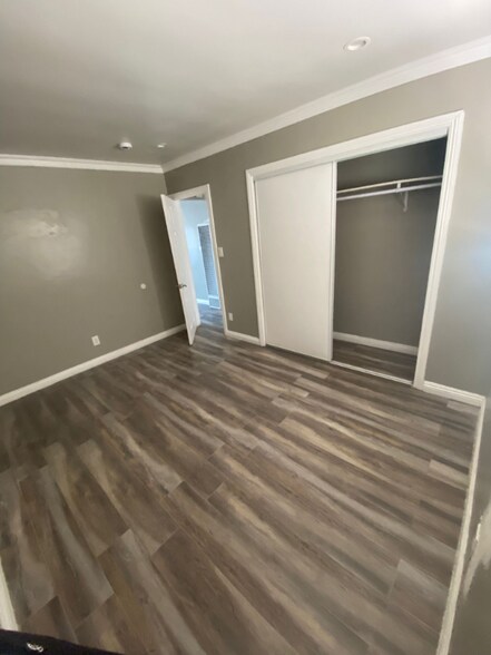 Building Photo - 8128 Puritan St