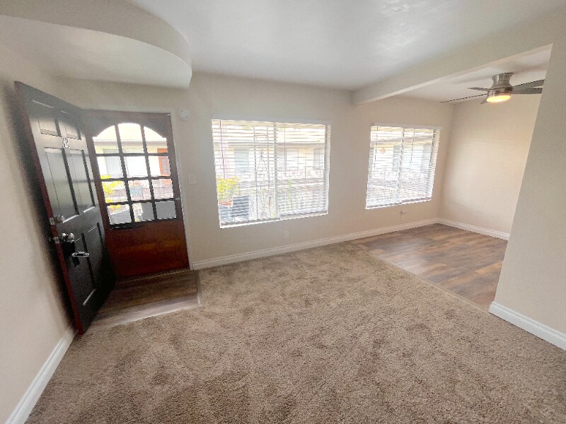Building Photo - 2115 Placentia Ave