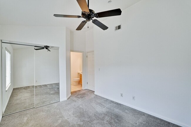 Building Photo - Amazing Floor Plan Multi Level Townhome in North San Jose @ California Northpointe