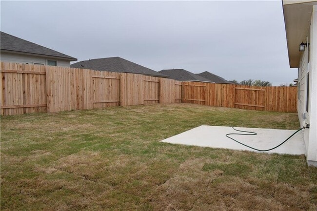 Building Photo - 1689 Woodlands Dr