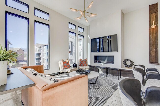 Building Photo - 185 Polaris Pointe