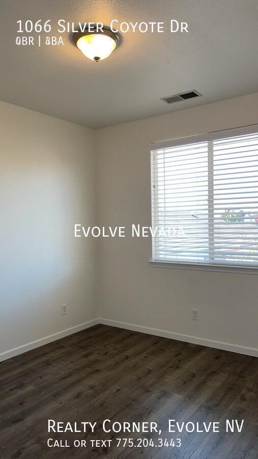 Building Photo - 1066 Silver Coyote Dr