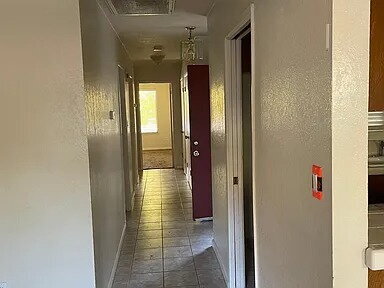 Building Photo - Beautiful home
