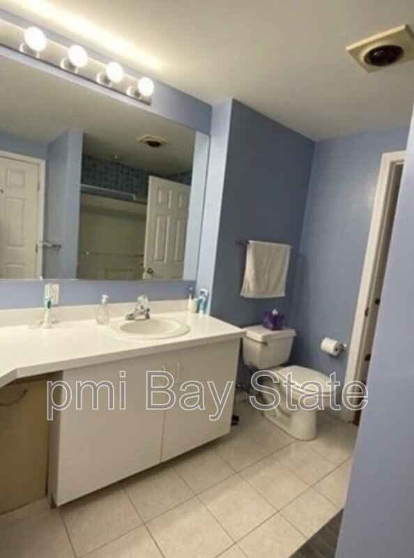 Building Photo - 10 Merganser Way
