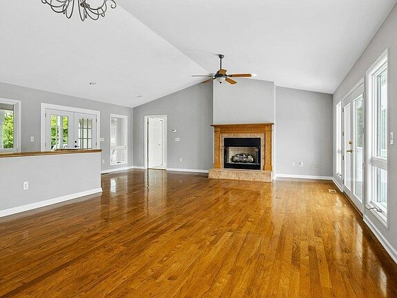 Building Photo - 111 Serenity Dr