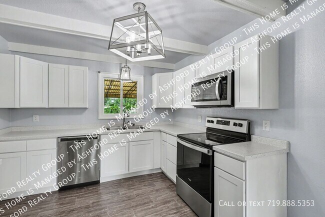 Building Photo - 152 Rose Dr