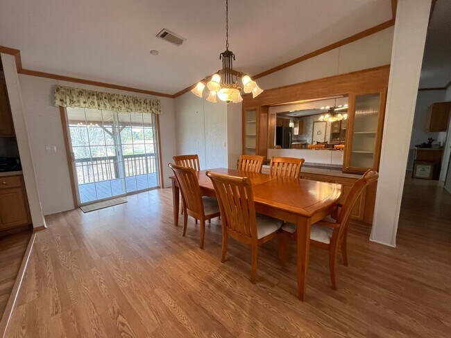 Building Photo - Spacious 4-Bedroom, 2-Bath Manufactured Home for Rent in Mayo, FL – 2350 Sq Ft