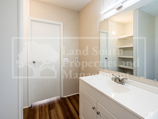 Building Photo - 5115 Rock Dove Loop