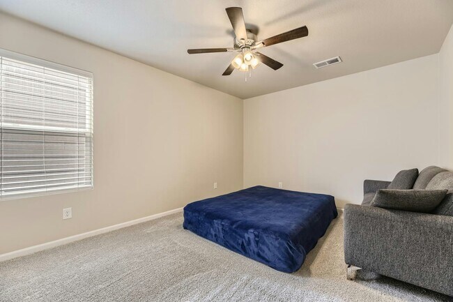 Building Photo - 13528 Tree Sparrow Ln