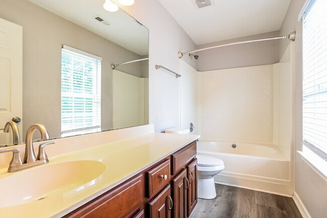 Building Photo - 6319 Gatesville Ln