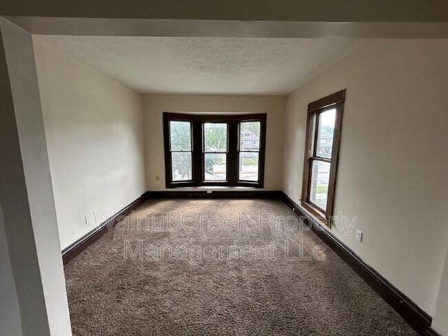 Building Photo - 1309 Middle Ave