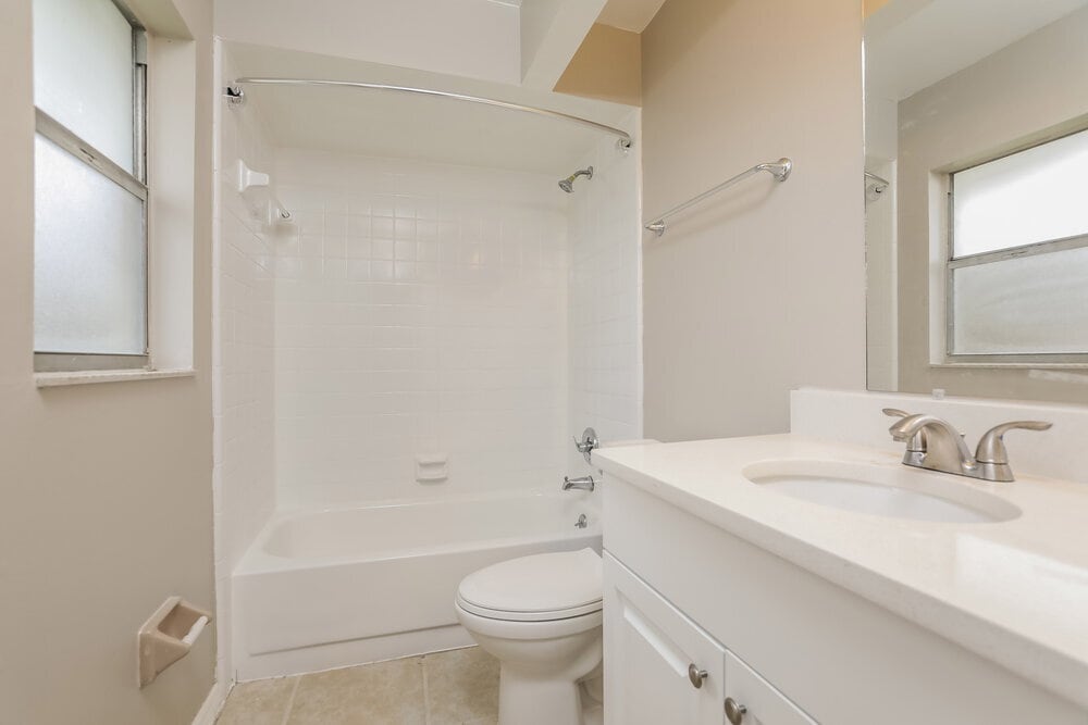 Building Photo - 703 Harland Ct