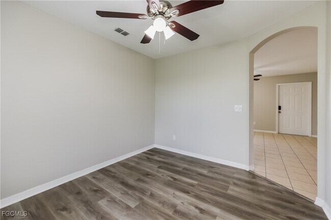 Building Photo - 3206 51st St W