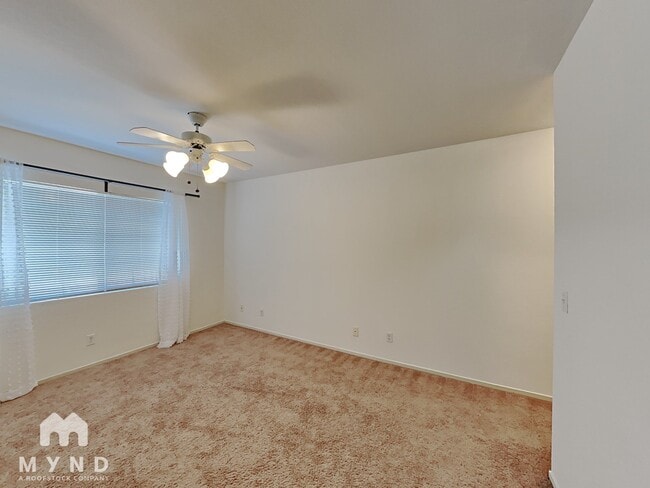 Building Photo - 8042 Laurena Ave