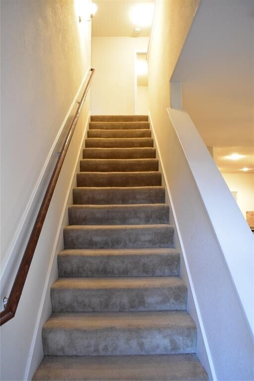 Building Photo - 18910 Windy Stone Dr