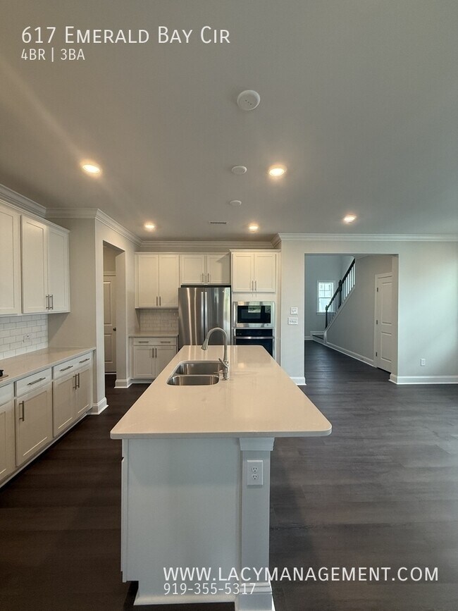 Building Photo - 617 Emerald Bay Cir