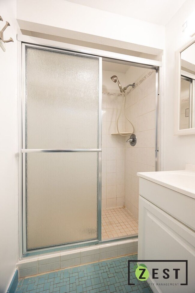 Building Photo - OPEN HOUSE Thursday August 29th 5-6pm