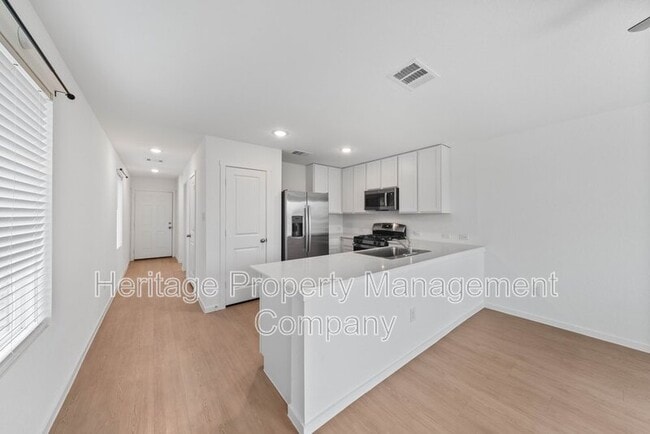 Building Photo - 12135 Floral Blossom