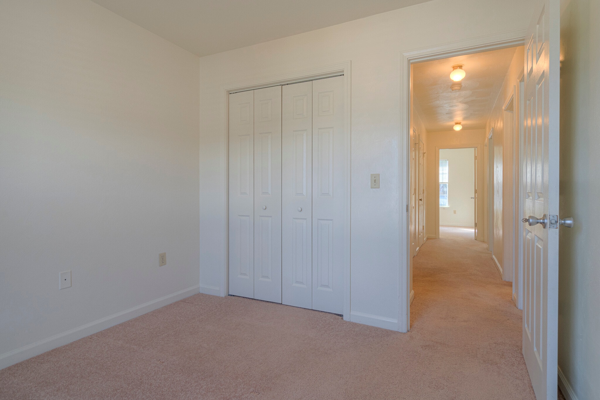 Building Photo - 852 Patrick Henry Dr