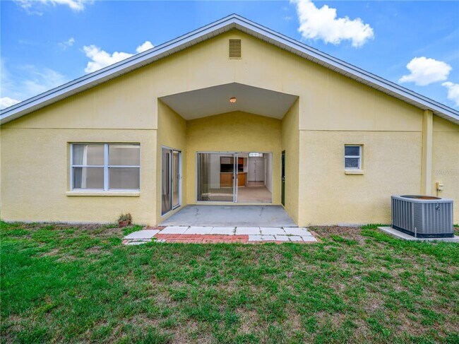 Building Photo - 1407 Wakefield Dr