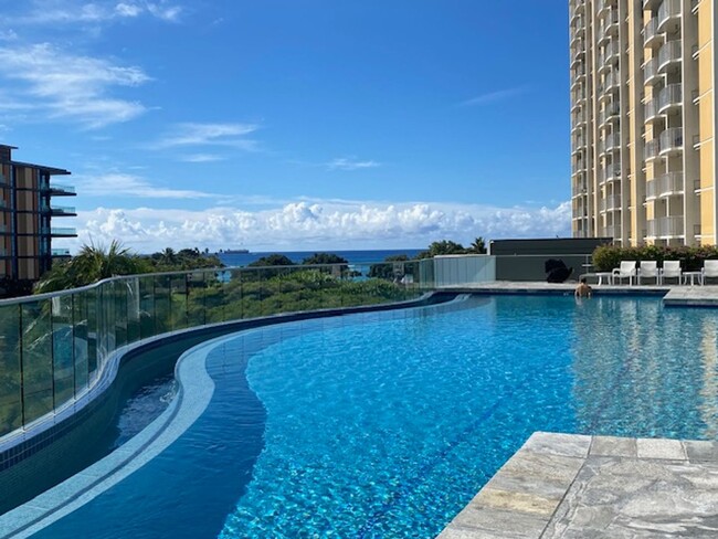 Building Photo - Hawaiki Tower #2405: 2 Bed/2 Bath/2 Parkin...