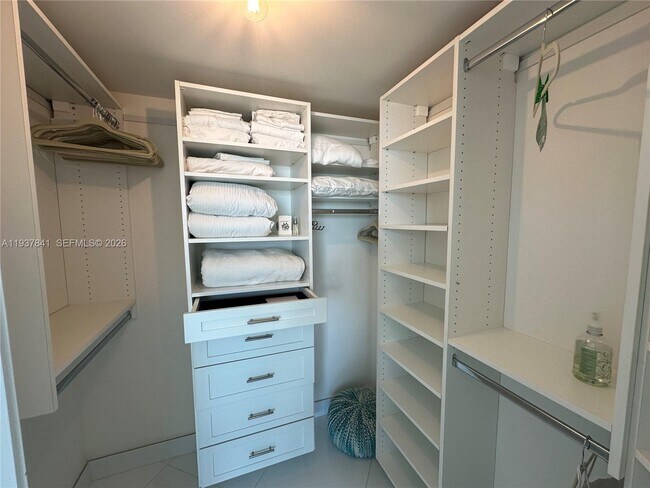 Building Photo - 150 Sunny Isles Blvd