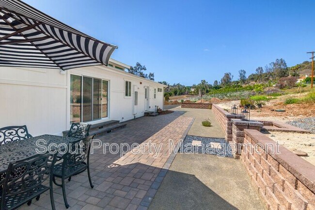 Building Photo - 471 Stewart Canyon Rd