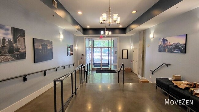 Building Photo - 444 S Blount St