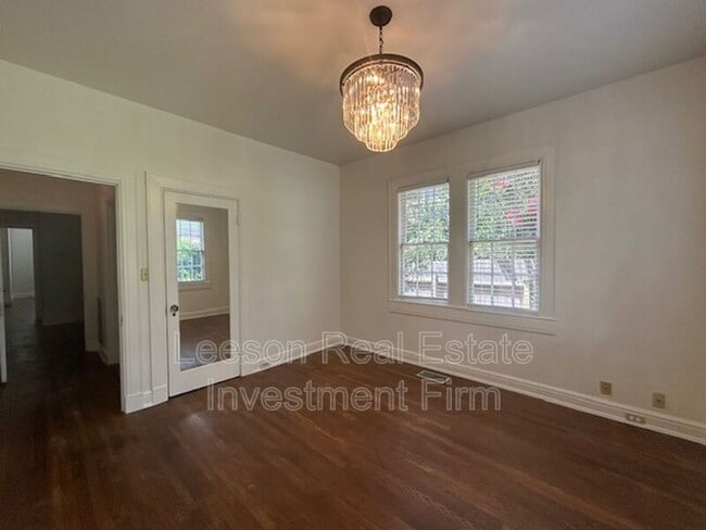 Building Photo - 2409 Fairfield Ave