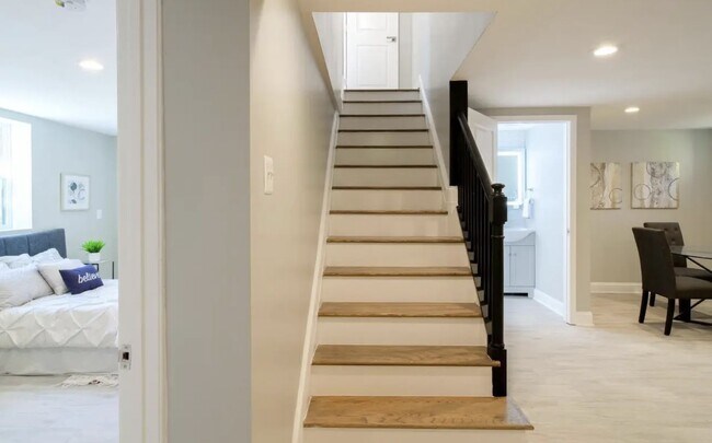 Building Photo - 4410 16th St NE