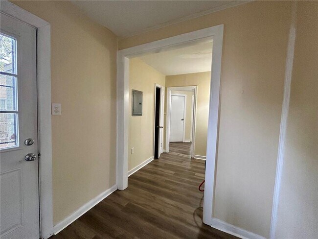 Building Photo - 2861 Ralston Rd