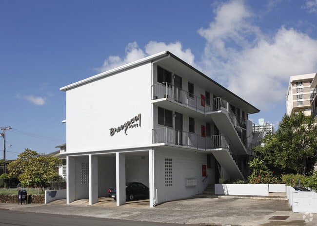 Primary Photo - Breezeway Apartments