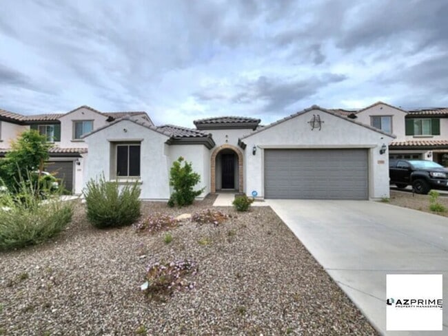 Building Photo - Single Family Residence