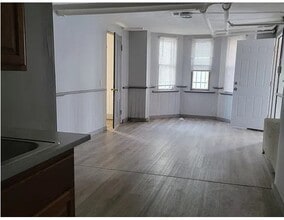 Building Photo - 161 Prospect St