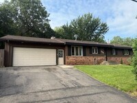 Building Photo - 276 Palomino Dr S