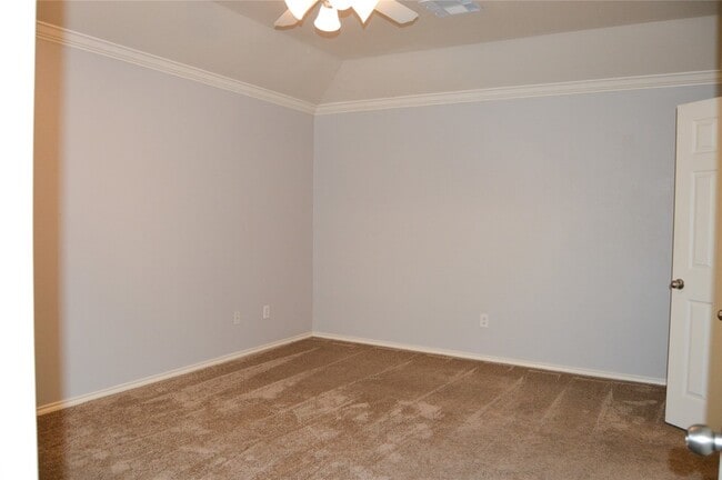 Building Photo - 17115 Sheffield Pines Ln