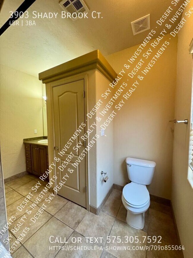 Building Photo - 3903 Shady Brook Ct